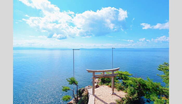 琵琶湖に浮かぶ神秘の島 竹生島初詣クルーズと東海2大詣
