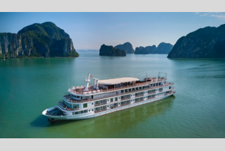 ~安心の高松空港発着・らくらく直行便利用~全室バルコニー付き!ラグジュアリークルーズ・パラダイスレガシーに泊まるハロン湾クルーズ