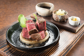 「都あけぼの」厳選牛ヒレステーキ付きフルコースランチと2大バラ巡り♪