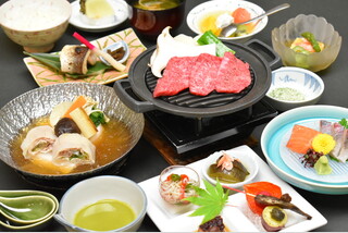 オフシーズンだからこそ実現した特別価格!下呂温泉ゆったりお部屋食と開運パワースポット