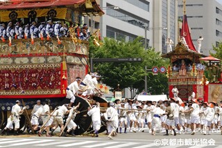有料観覧席で観る!祇園祭山鉾巡行