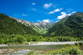 安心の化粧室付き夢紀行号で行く!エメラルドグリーンの名湯宿にご宿泊♪天空の2大絶景避暑地 山岳リゾート上高地と乗鞍スカイライン